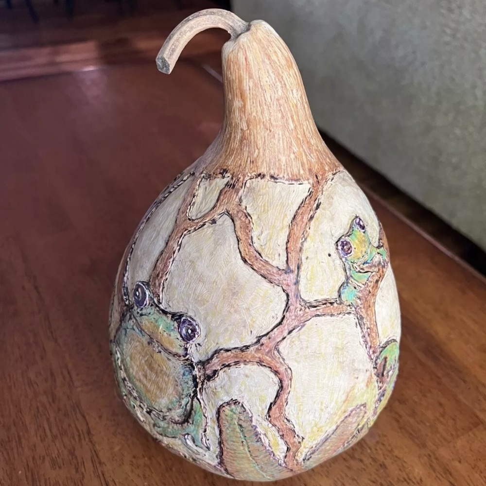 Handmade Carved Painted Signed Intricate Detailed Tree Frog Gourd Art Decor 12”